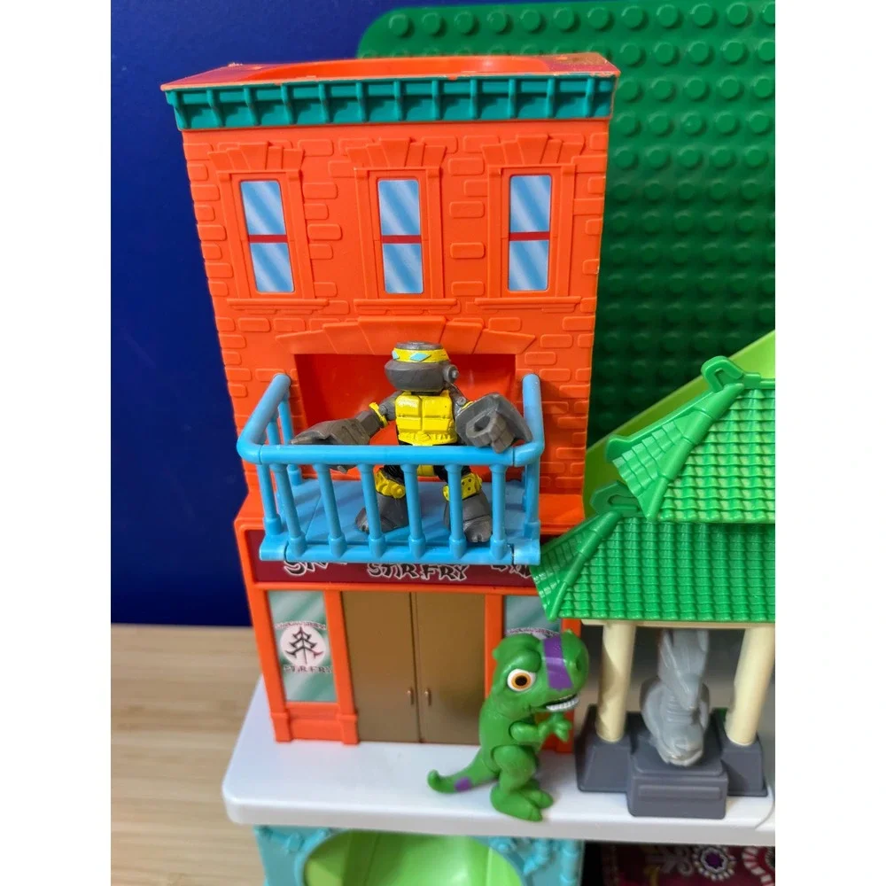 TMNT Half-Shell Heroes Chinatown Playset with Raphael and Dinosaur Figures